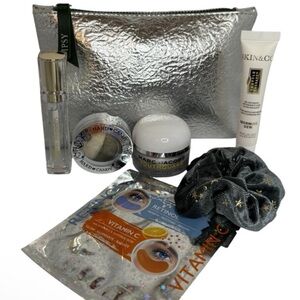 Silver Metallic Makeup Bag with Marc Jacob  youthAssorted Beauty Accessories